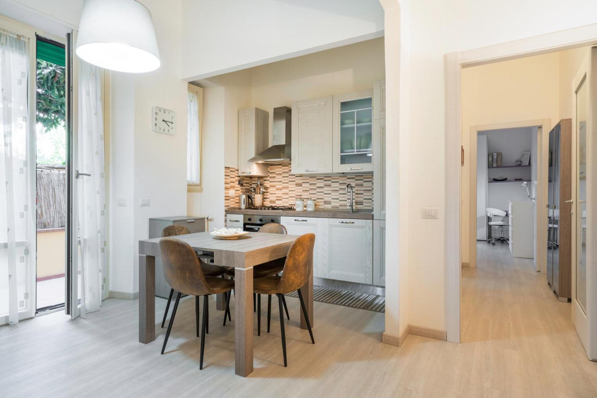 Appartamento Incantevole Con Patio Флоренция Экстерьер фото